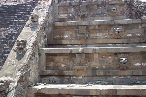 TEOTIHUACAN, MEXICO - 3